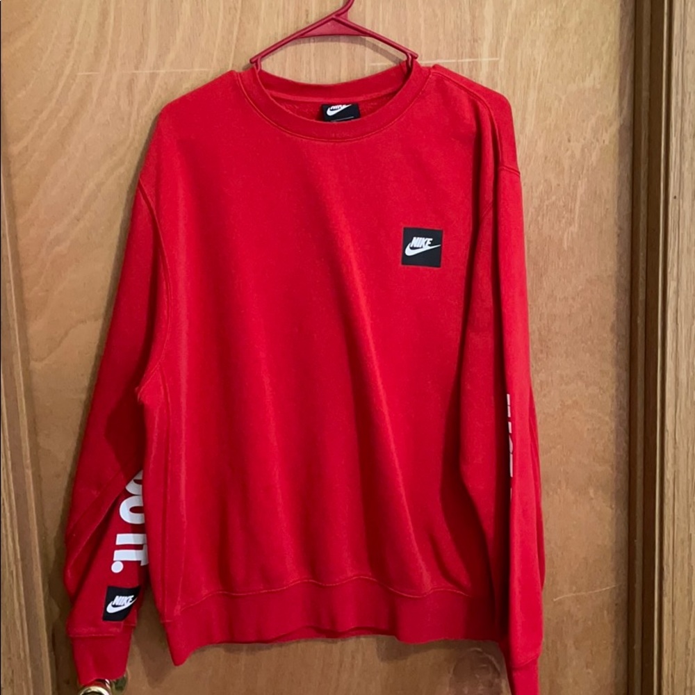 Nike crew neck.